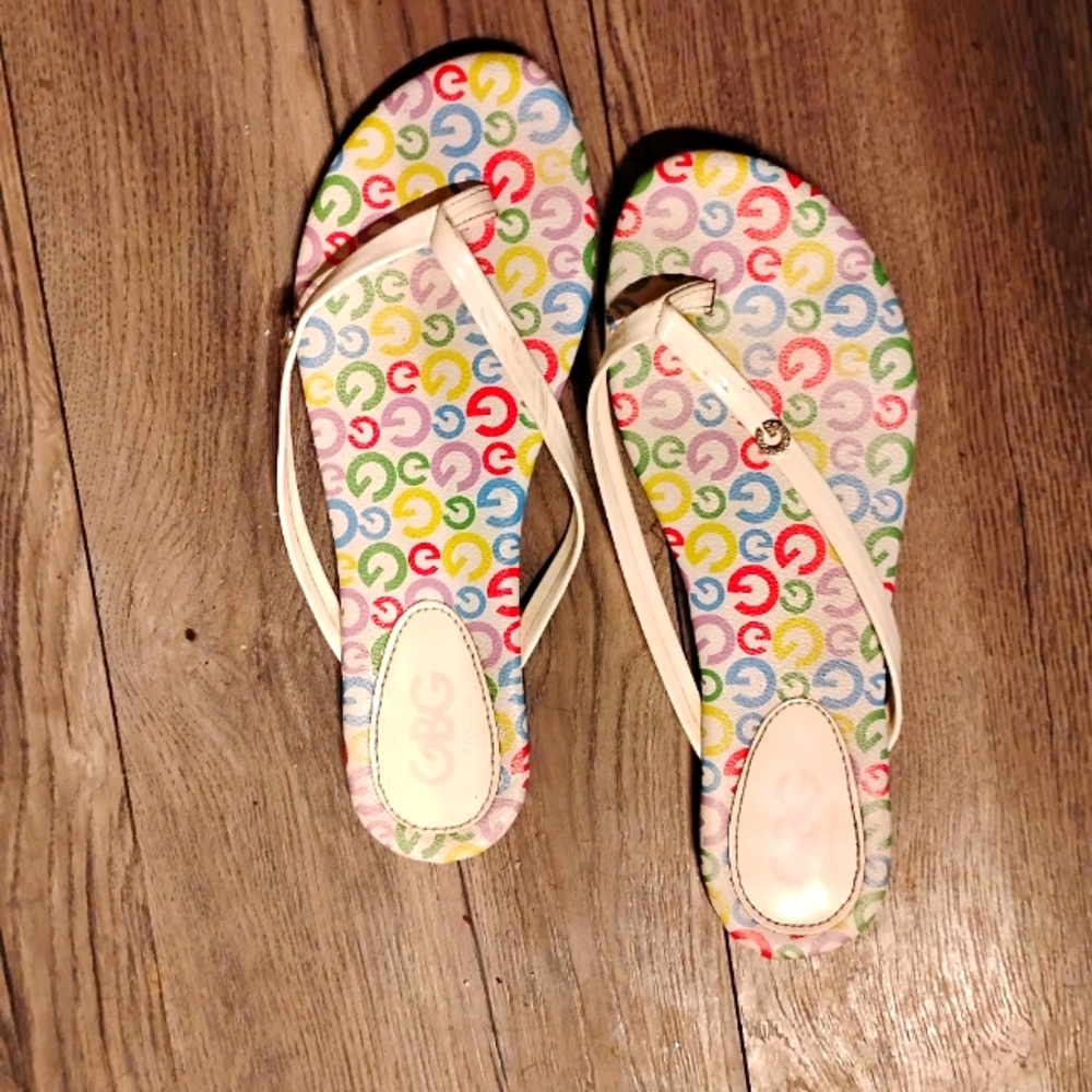 Guess flip flops